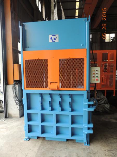 Série de máquinas de enfardamento de resíduos verticais TVB - Prensa Vertical para Compactação de Resíduos